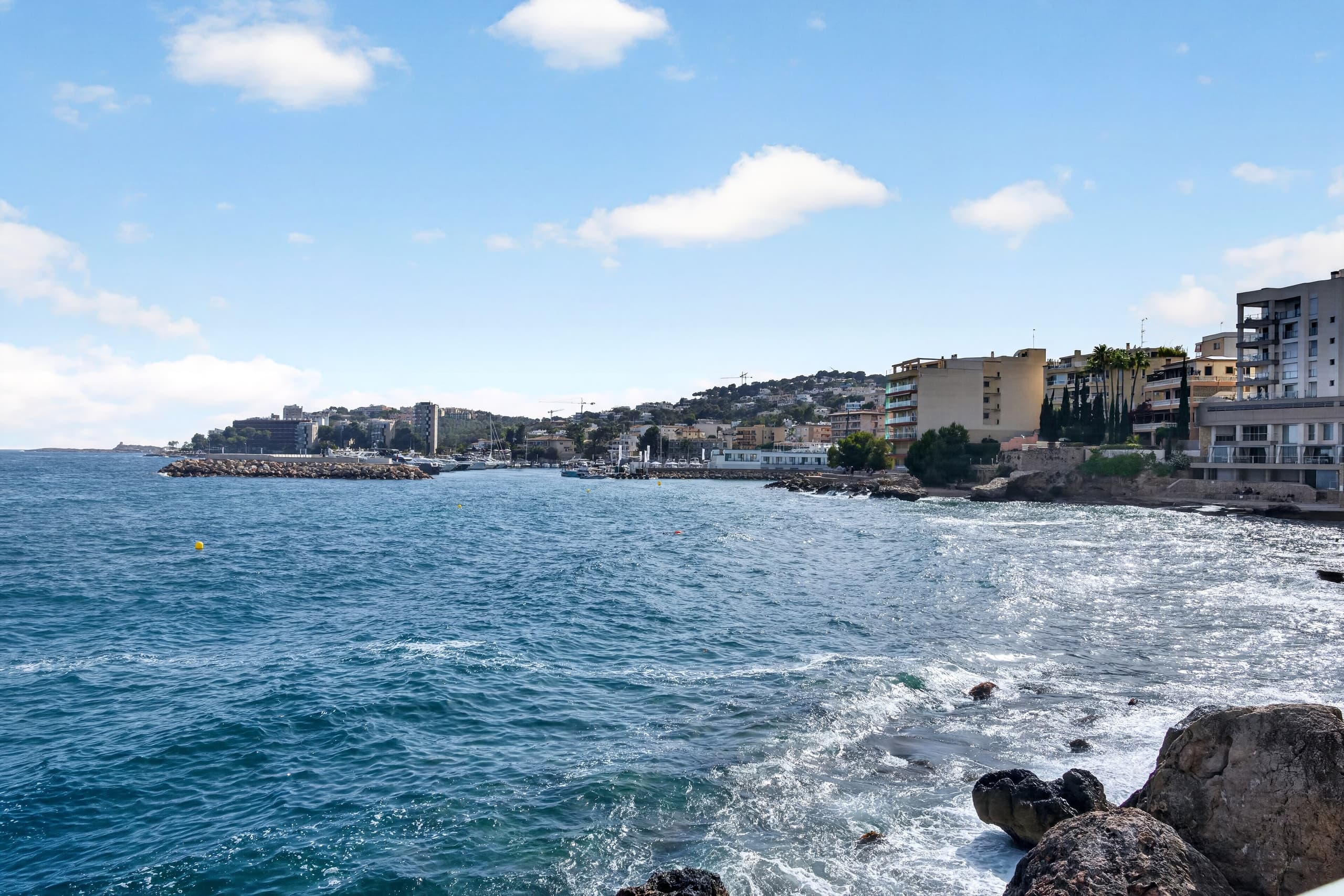 Apartment with ocean view and private cove, 19
