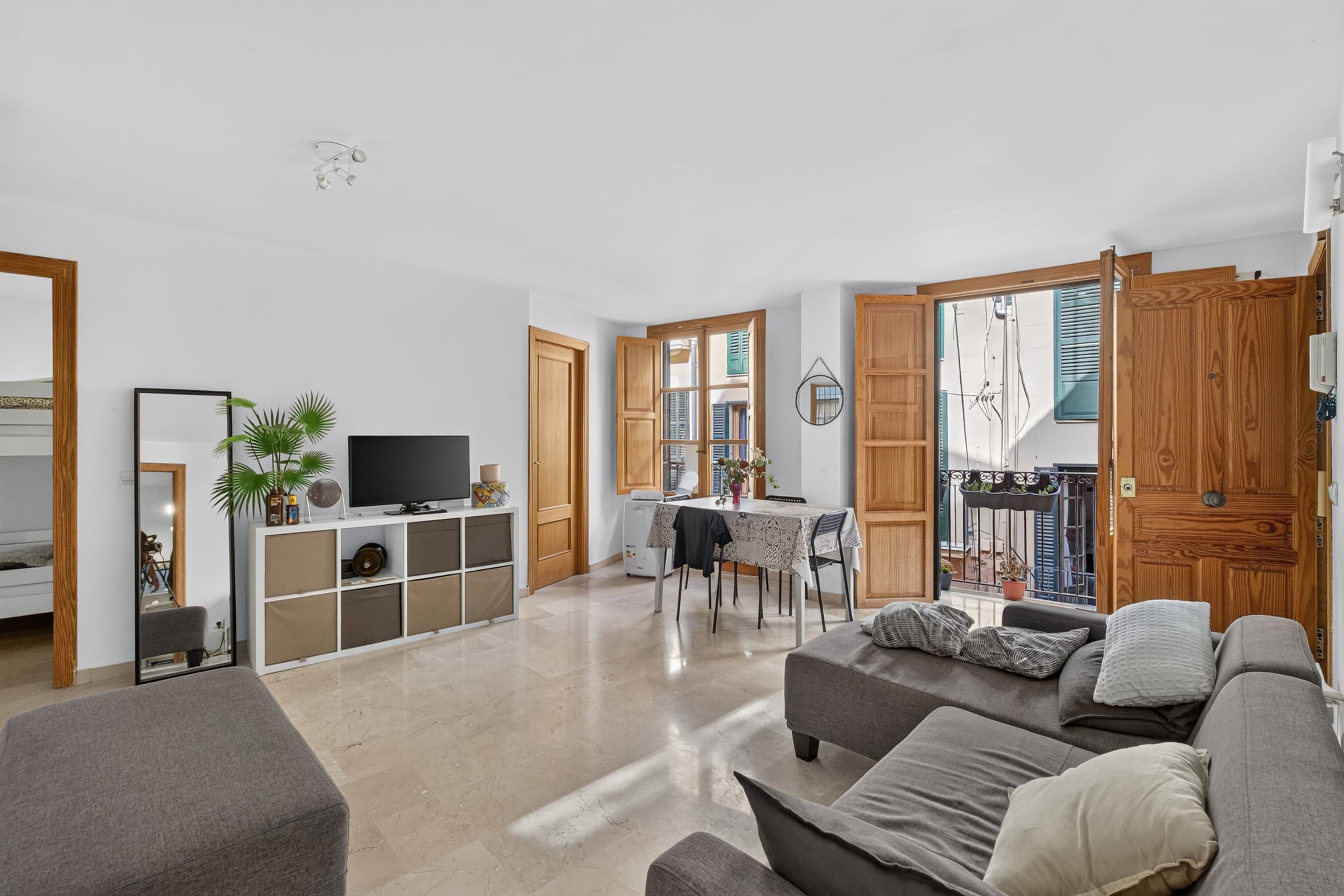 2-Bedroom Apartment in the Heart of Palma, 4