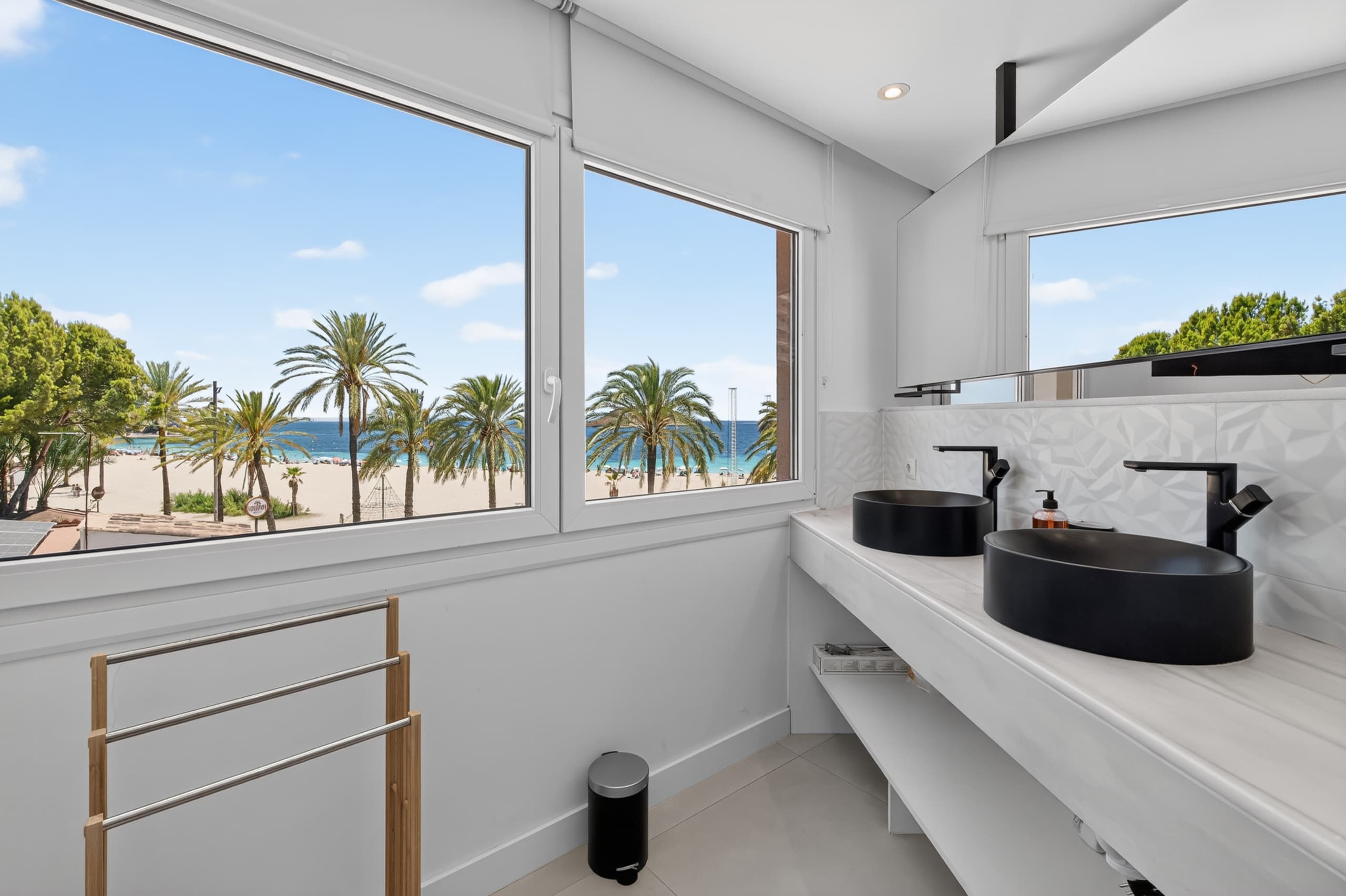 Strandapartment mit Panorama-Meerblick, 9
